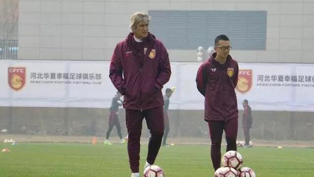 《全尤文》透露，尤文向塞巴略斯发出了邀请，但球员不愿离开皇马，他想要留在安切洛蒂的球队成为轮换阵容中的重要一员。